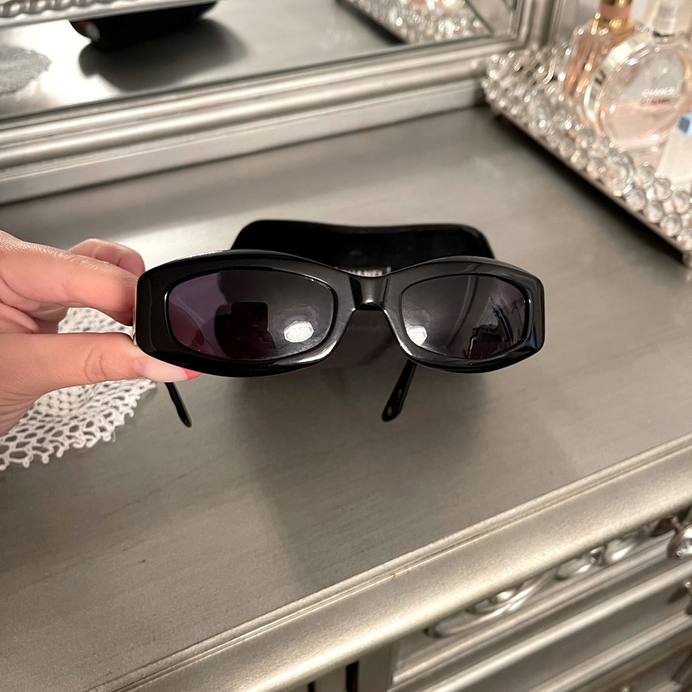 Vintage Chanel Sunglasses. Comes with the case